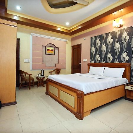 Zirakpur Capital O 10990 Hotel Gobind Regency מראה חיצוני תמונה