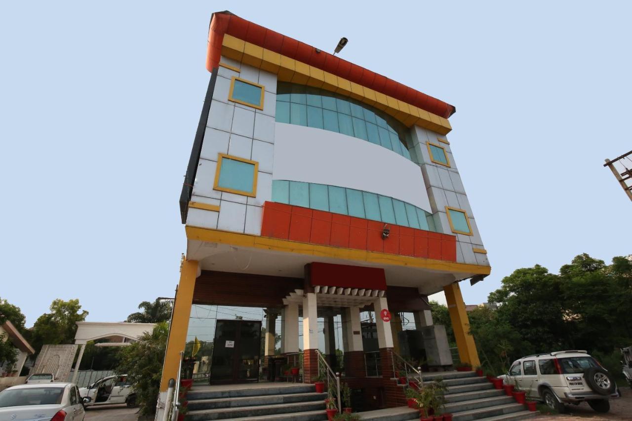 Zirakpur Capital O 10990 Hotel Gobind Regency מראה חיצוני תמונה