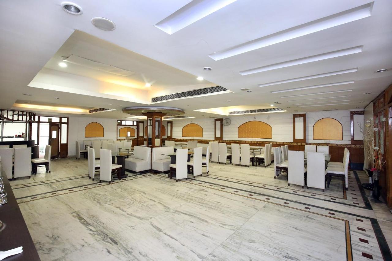 Zirakpur Capital O 10990 Hotel Gobind Regency מראה חיצוני תמונה